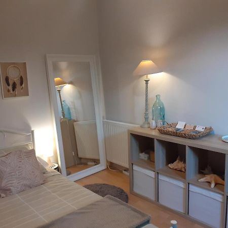 Au Bosquet, Chambre Et Salle De Bains Avec Petit Dejeuner A 600 M Du Centre Dans Un Cadre Calme Et Verdoyant Salies-de-Béarn Esterno foto