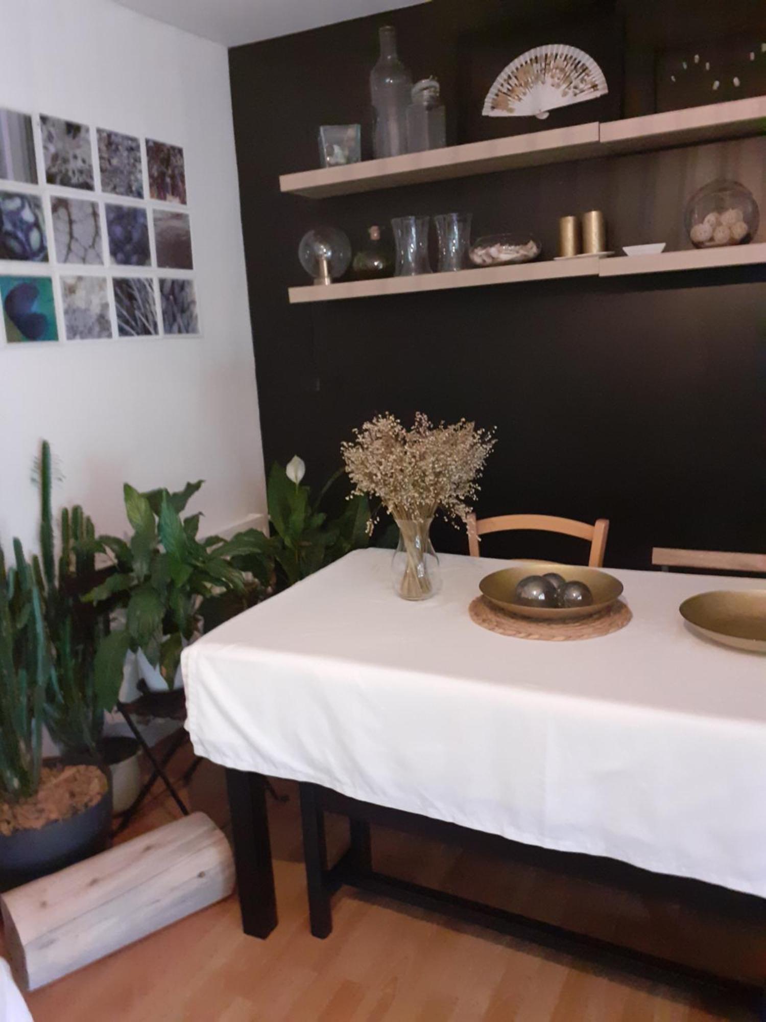 Au Bosquet, Chambre Et Salle De Bains Avec Petit Dejeuner A 600 M Du Centre Dans Un Cadre Calme Et Verdoyant Salies-de-Béarn Esterno foto